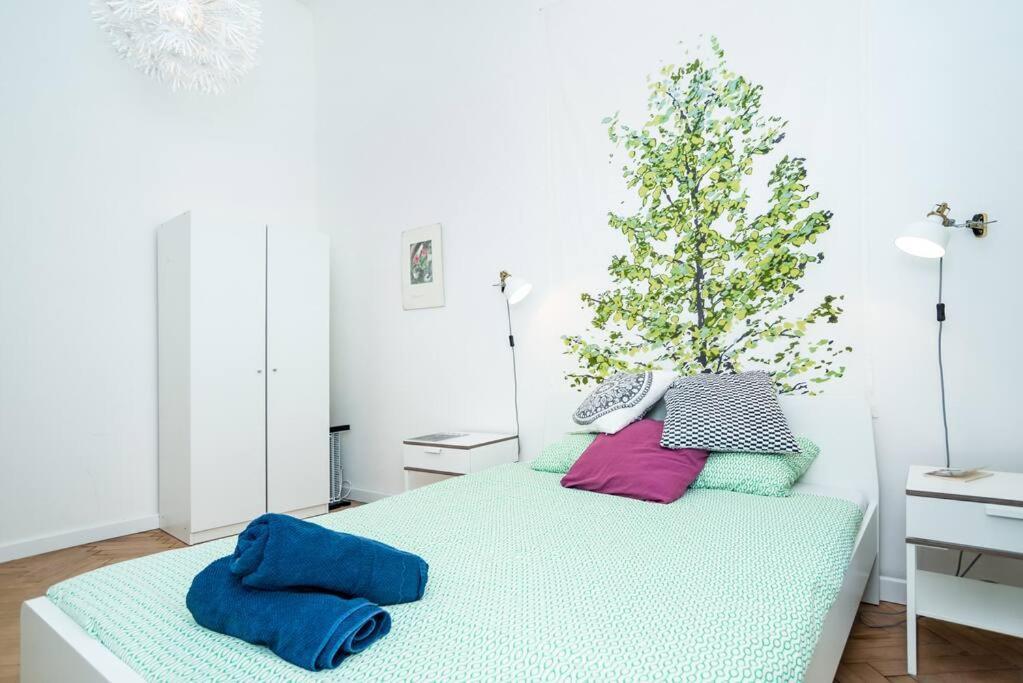 Bright, Spacious Apartment In The Historic Centre Praga Exterior foto